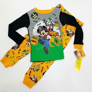 Mickey Mouse Disney Halloween Pajamas NEW